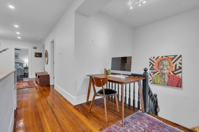 351 Centre Street 3, Boston, MA 02122