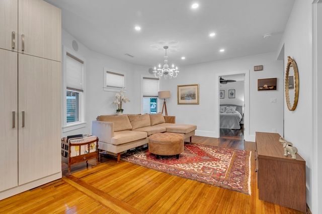 351 Centre Street 3, Boston, MA 02122