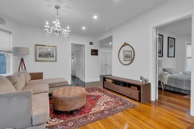 351 Centre Street 3, Boston, MA 02122