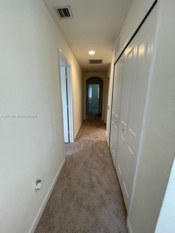 1021 SE 23rd Ave 1, Homestead, FL 33035