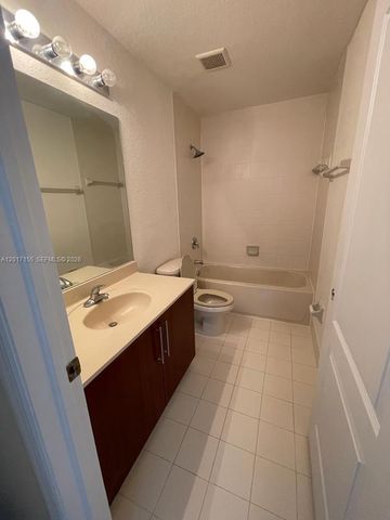 1021 SE 23rd Ave 1, Homestead, FL 33035