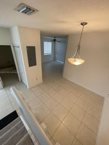 1021 SE 23rd Ave 1, Homestead, FL 33035