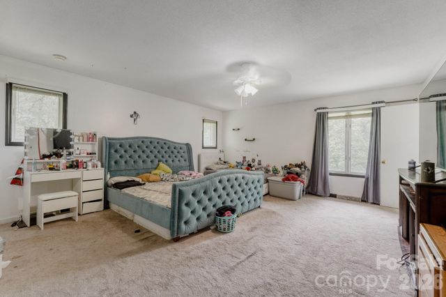 121 Edgerly Court, Charlotte, NC 28214