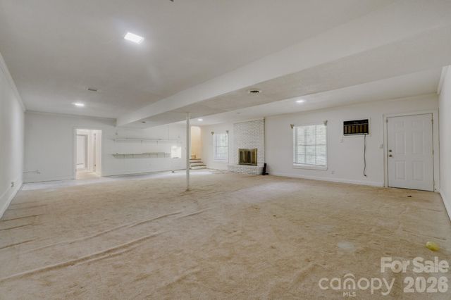 121 Edgerly Court, Charlotte, NC 28214