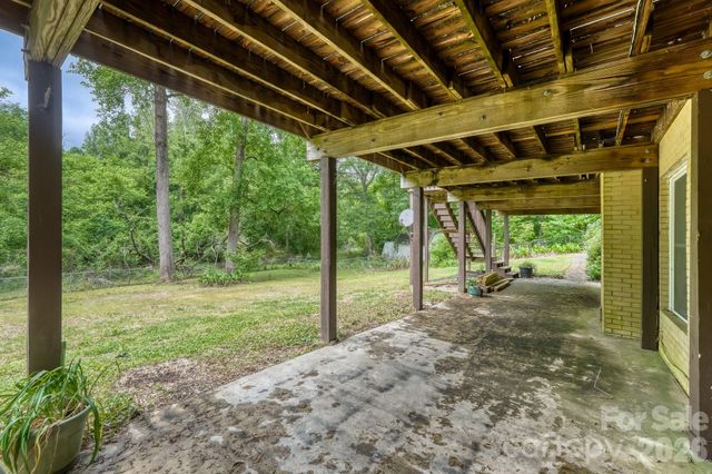 121 Edgerly Court, Charlotte, NC 28214
