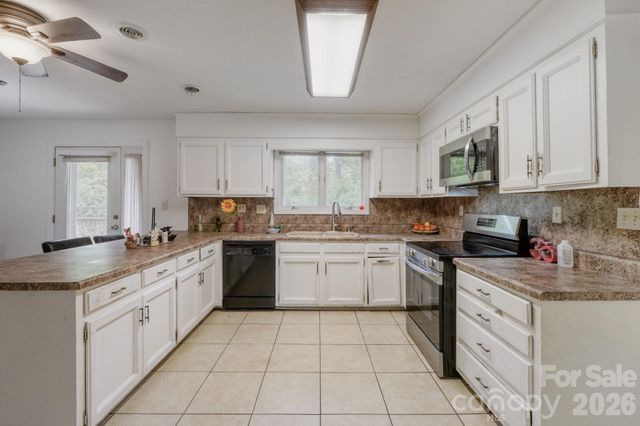 121 Edgerly Court, Charlotte, NC 28214