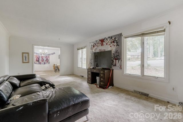 121 Edgerly Court, Charlotte, NC 28214