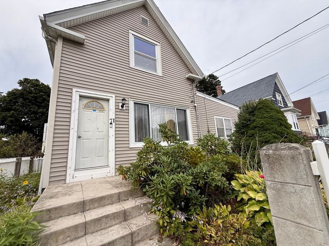 71 Myrtle St, Brockton, MA 02301