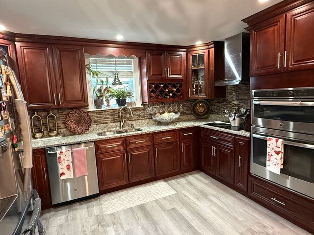 71 Myrtle St, Brockton, MA 02301