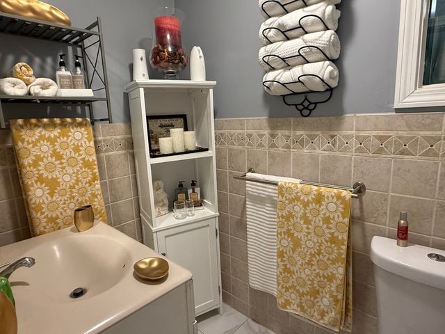 71 Myrtle St, Brockton, MA 02301