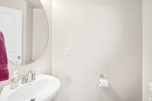 13073 S CANNON VIEW DR, Riverton, UT 84096