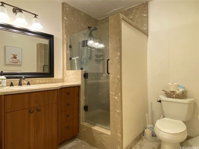 430 Kaiolu Street 403, Honolulu, HI 96815