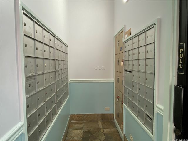 430 Kaiolu Street 403, Honolulu, HI 96815