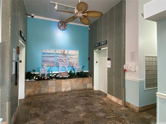 430 Kaiolu Street 403, Honolulu, HI 96815