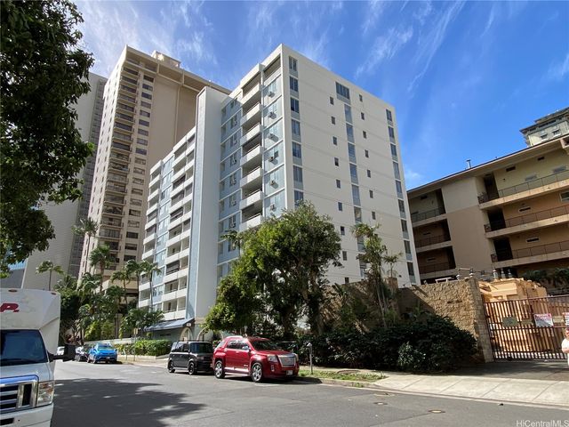 430 Kaiolu Street 403, Honolulu, HI 96815