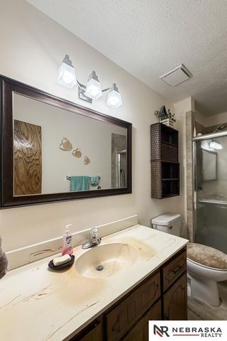 11212 Cady Circle, Omaha, NE 68164