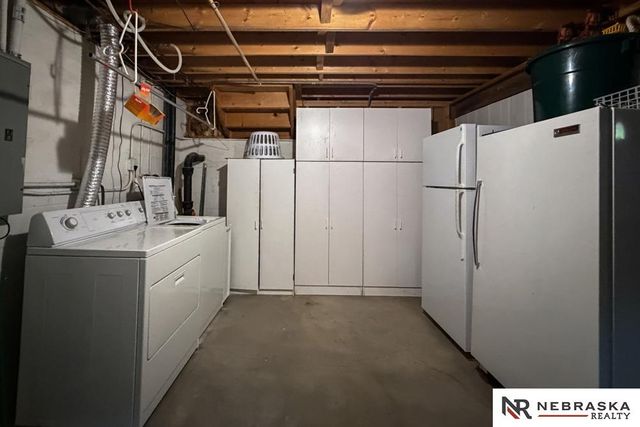 11212 Cady Circle, Omaha, NE 68164