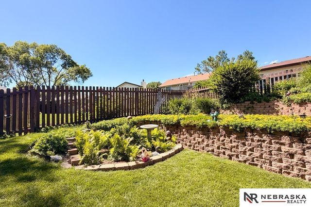 11212 Cady Circle, Omaha, NE 68164
