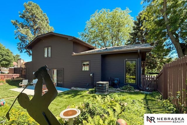 11212 Cady Circle, Omaha, NE 68164