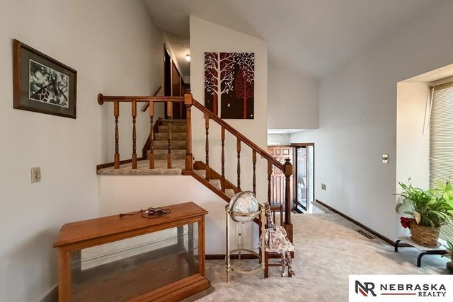 11212 Cady Circle, Omaha, NE 68164