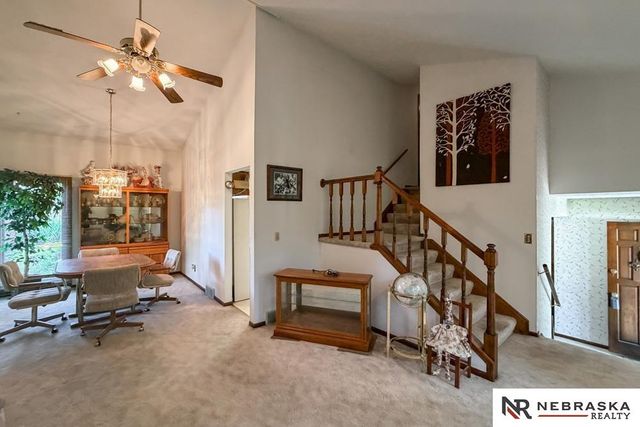 11212 Cady Circle, Omaha, NE 68164