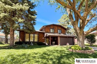 11212 Cady Circle, Omaha, NE 68164