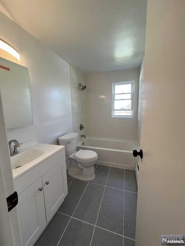 117 Feronia Way 2nd floor, Rutherford, NJ 07070
