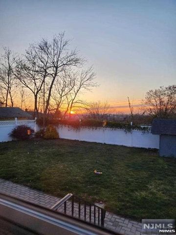 117 Feronia Way 2nd floor, Rutherford, NJ 07070
