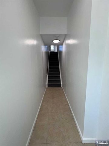 117 Feronia Way 2nd floor, Rutherford, NJ 07070