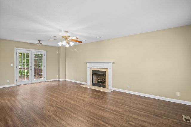 3368 Marrast Dr, Clarksville, TN 37043