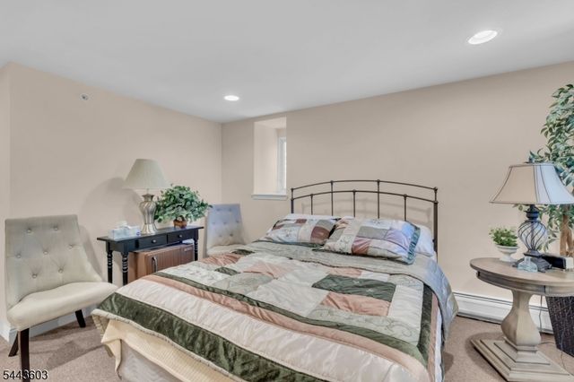 28 Sunset Ter 5, Mount Arlington Boro, NJ 07856