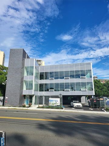 1310 Palisade Avenue, Fort Lee, NJ 07024