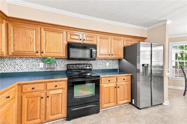 1500 Olde Mill Creek DR, Suffolk, VA 23434