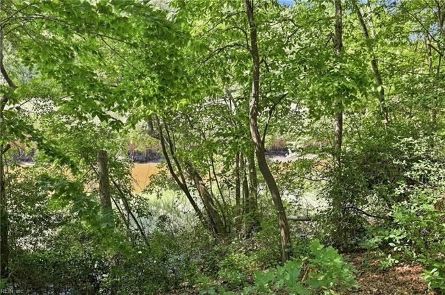 1500 Olde Mill Creek DR, Suffolk, VA 23434