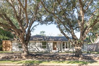 4927 Creighton Drive, Dallas, TX 75214
