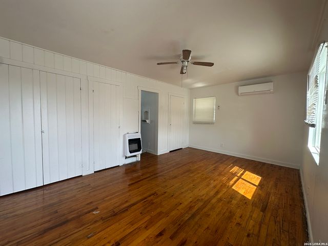 417 Eleanor Ave Apt 4, San Antonio, TX 78209