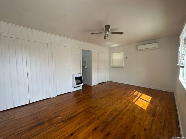 417 Eleanor Ave Apt 4, San Antonio, TX 78209