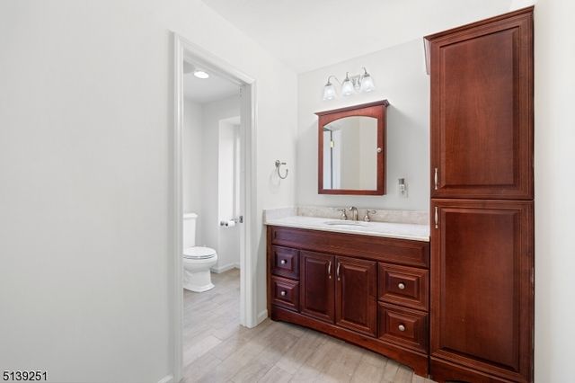 5 Sherwood Dr, Watchung Boro, NJ 07069