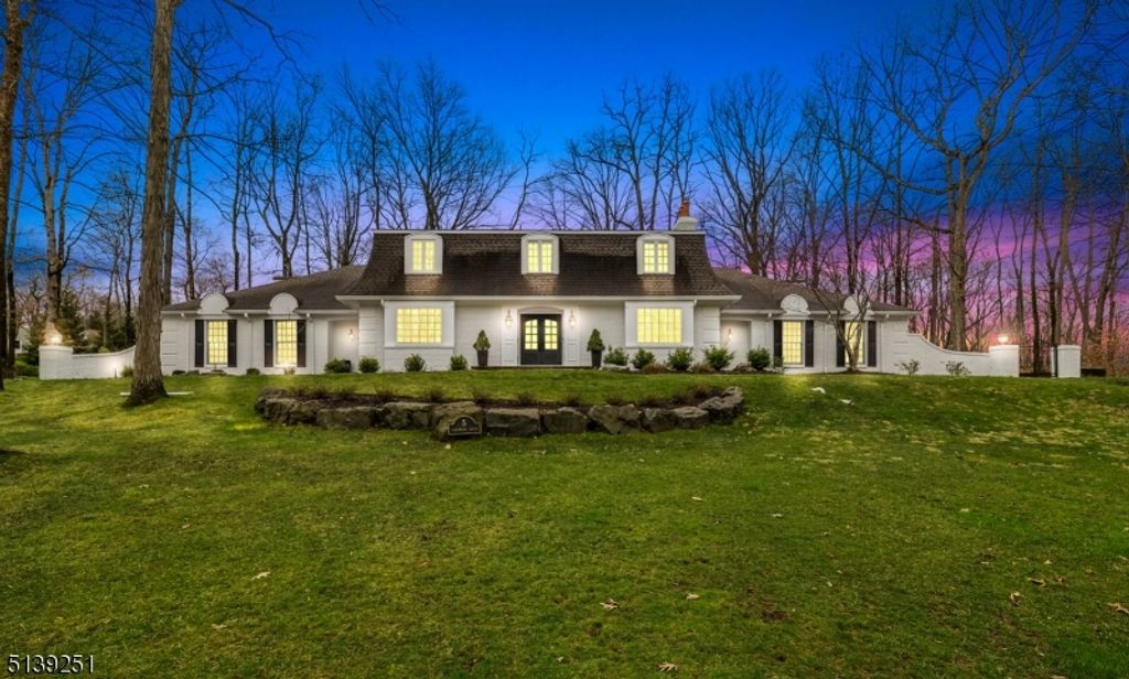 5 Sherwood Dr, Watchung Boro, NJ 07069