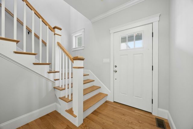 15 Gaskins Ln, Ayer, MA 01432