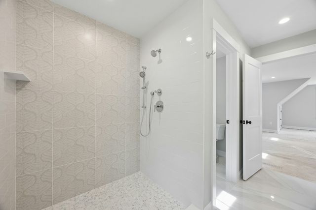 15 Gaskins Ln, Ayer, MA 01432