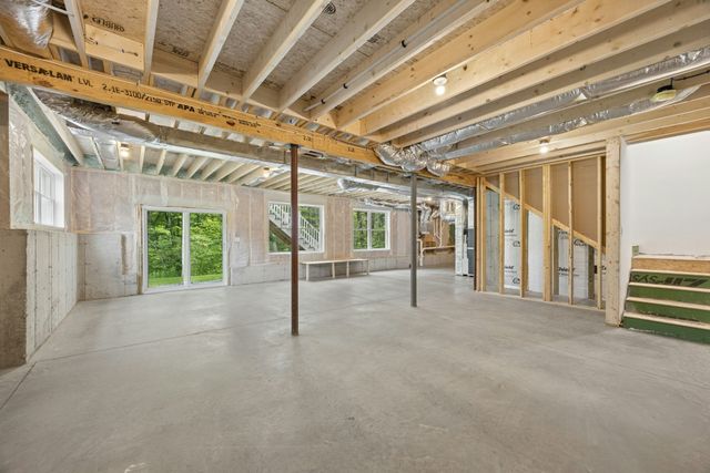 15 Gaskins Ln, Ayer, MA 01432