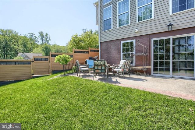 1080 CRANBERRY LN W, York, PA 17402