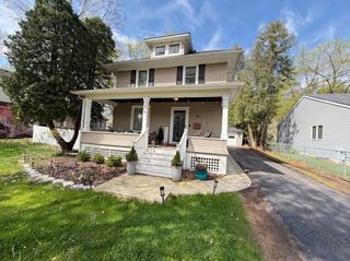 211 N Batavia Avenue, Batavia, IL 60510