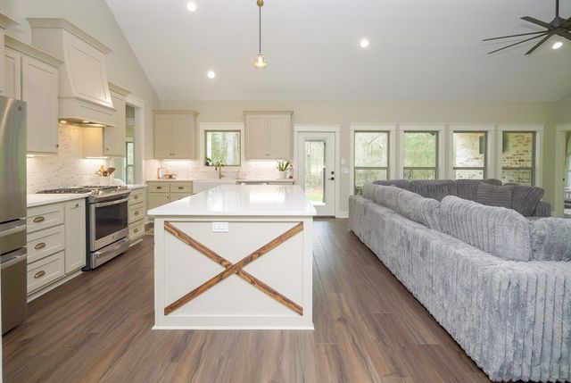 204 County Road 603, New Brockton, AL 36351