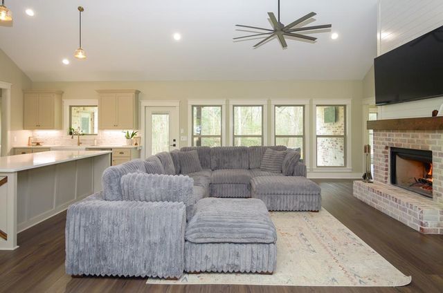 204 County Road 603, New Brockton, AL 36351