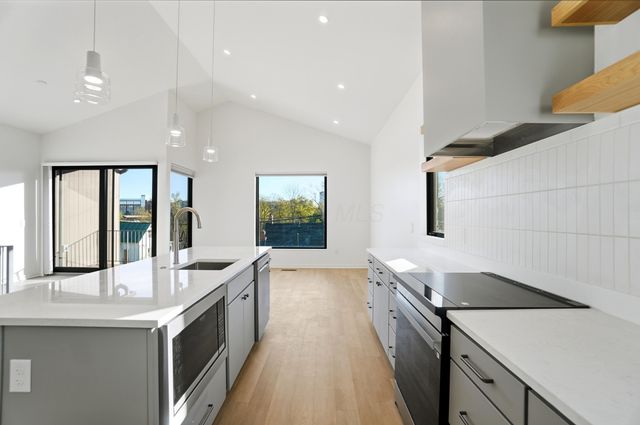 33 N Blacksmith Lane, Dublin, OH 43017