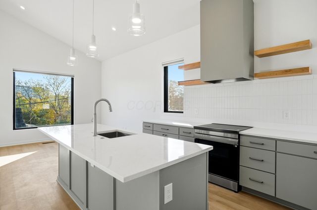 33 N Blacksmith Lane, Dublin, OH 43017