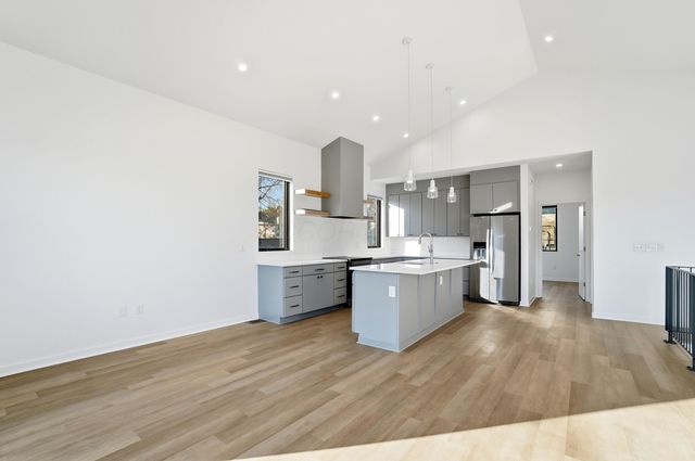 33 N Blacksmith Lane, Dublin, OH 43017