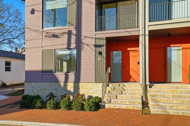 33 N Blacksmith Lane, Dublin, OH 43017